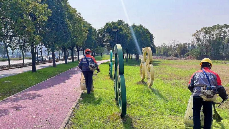 小区绿化修剪，不是想剪就能剪